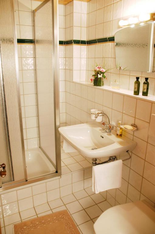 Ahnenhoefl Partenen Habitación foto