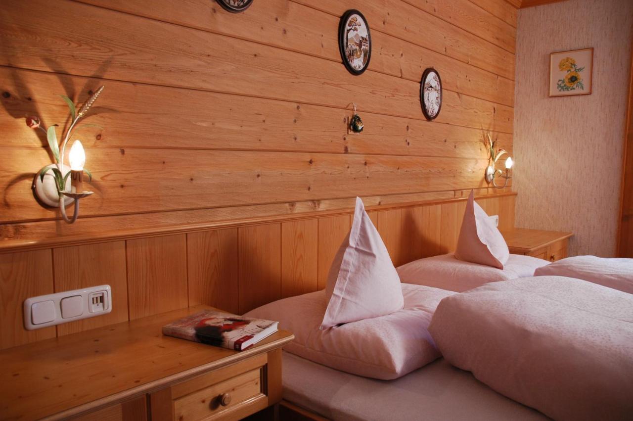 Ahnenhoefl Partenen Habitación foto